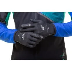 Ron Hill Goretex Windstopper Glove -PETEBLAND SPORTS SHOP rh 007105 r009 front 2724