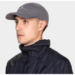 Ron Hill Golden Hour Cap -PETEBLAND SPORTS SHOP rh 007928 golden hour cap rh 01402 black matrix front 8755